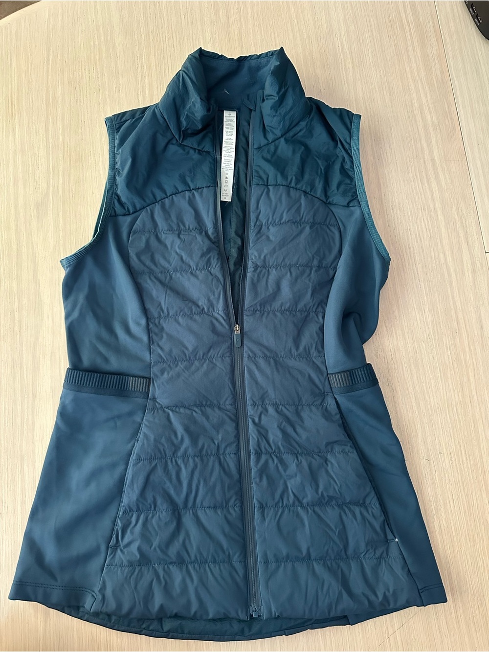 Lululemon Down For it All Vest Full Zip sz 6